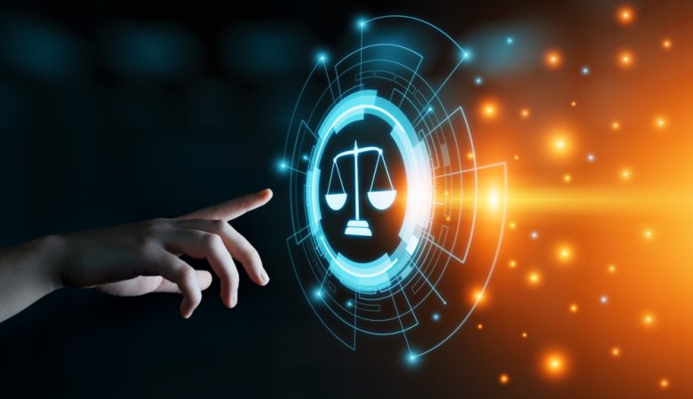 El papel de los derechos humanos en la era digital: privacidad, datos y libertad de expresión
